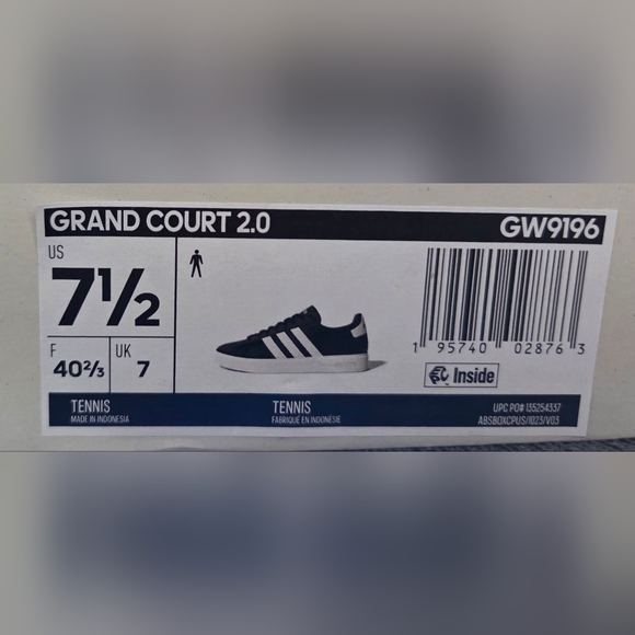 Adidas - Picture 9 of 9